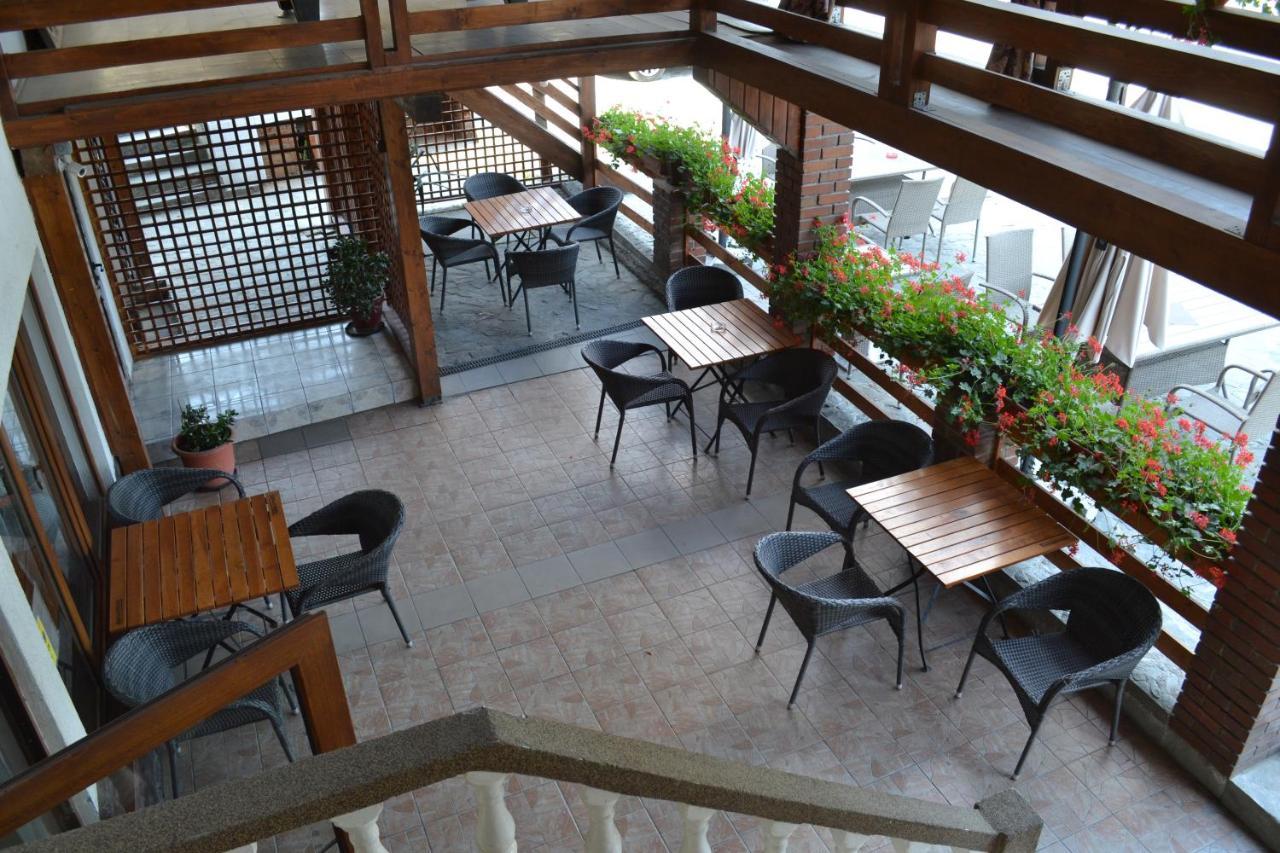 Pensiunea Bety Tutulesti Exterior foto
